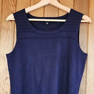 NEW Cable & Gauge Navy Blue Knit Shell Tank Top Sleeveless NEW Size Medium